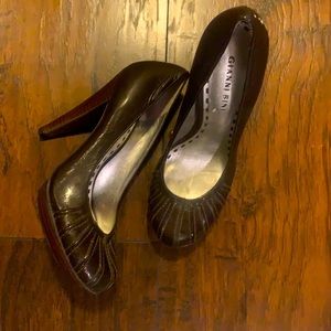 Brown Gianni Bini heels